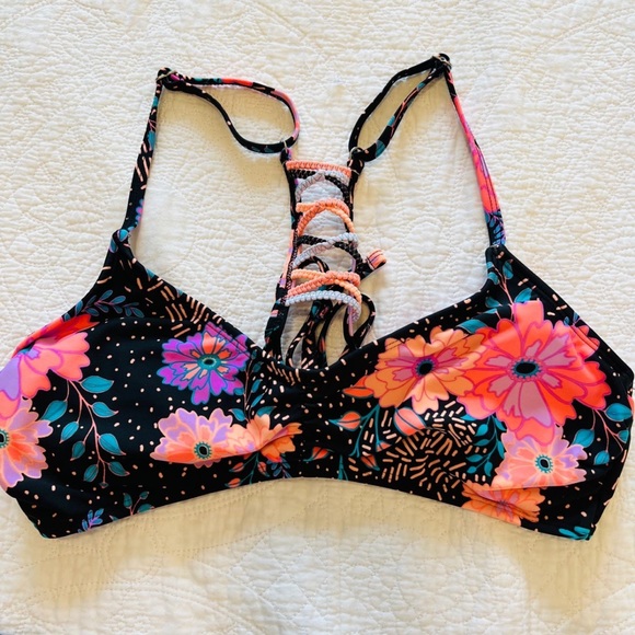 Xhilaration Floral Bikini, Black/Neon Pink - Picture 4 of 8